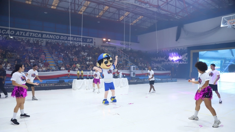 Festa do Atleta enche Ginásio 'A' em noite de homenagens