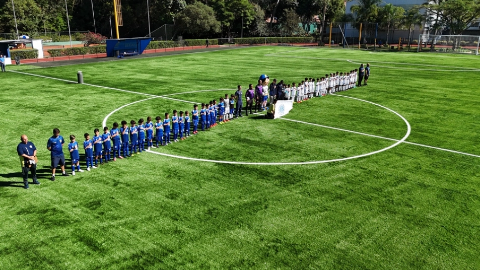 Associados ganham campo de futebol de padrão internacional