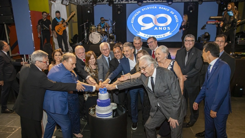 Clube festeja o aniversário de 90 anos com lindo Baile