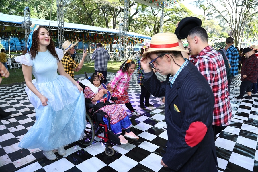 Festa Junina AABB São Paulo com Paulo Miklos e Peixelétrico – 27/06/2026