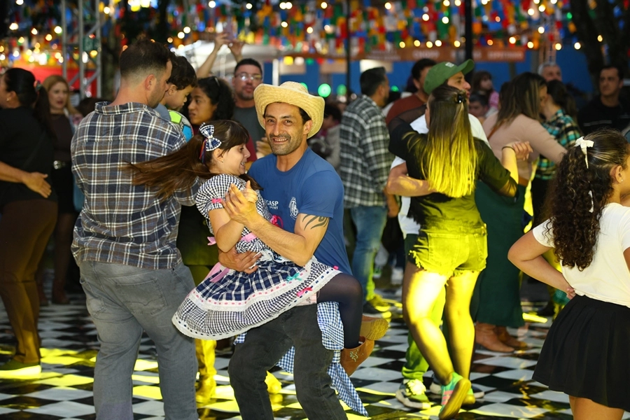 Festa Junina AABB São Paulo com Paulo Miklos e Peixelétrico – 27/06/2026