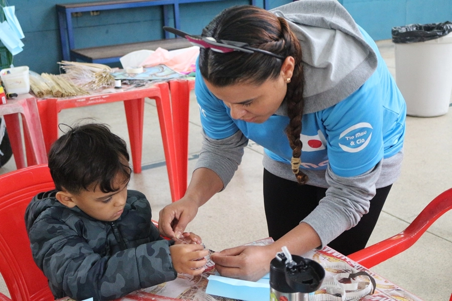 Pipas colorindo o céu com o Projeto Sorria – 19/10/2025