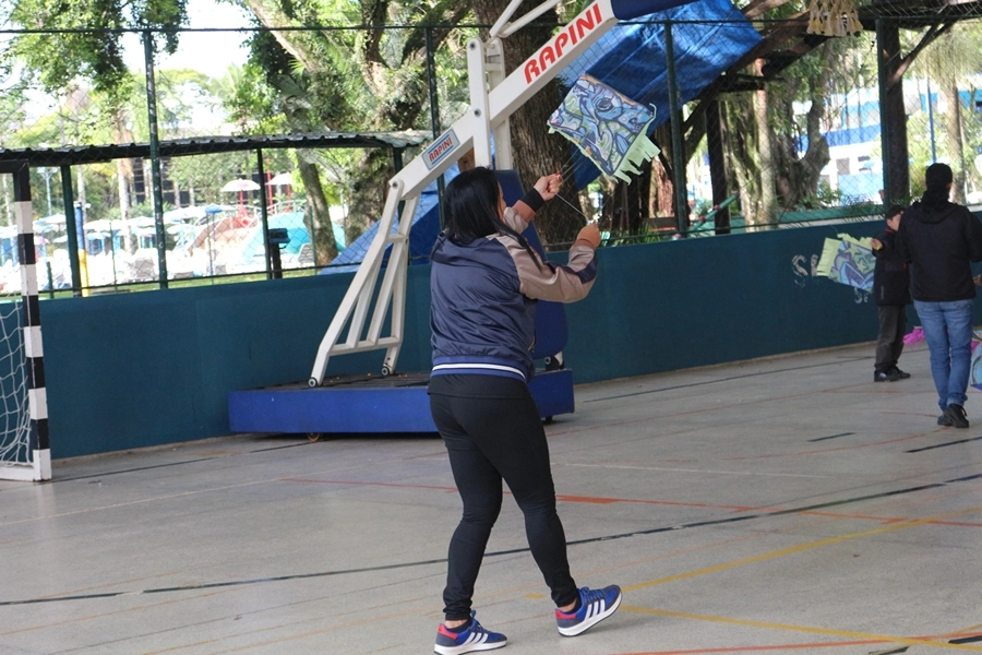 Pipas colorindo o céu com o Projeto Sorria – 19/10/2025