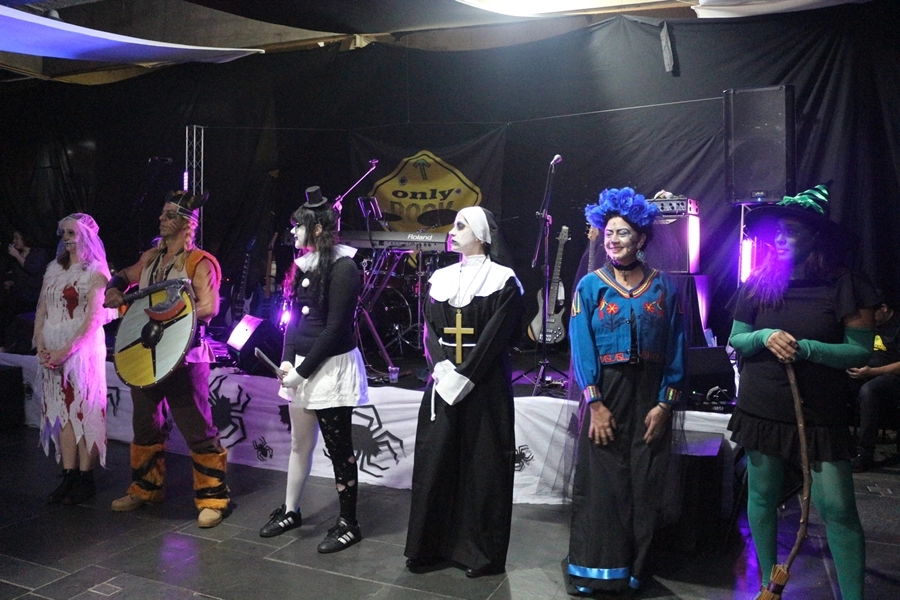 Festa à fantasia Halloween – 18/10/2025