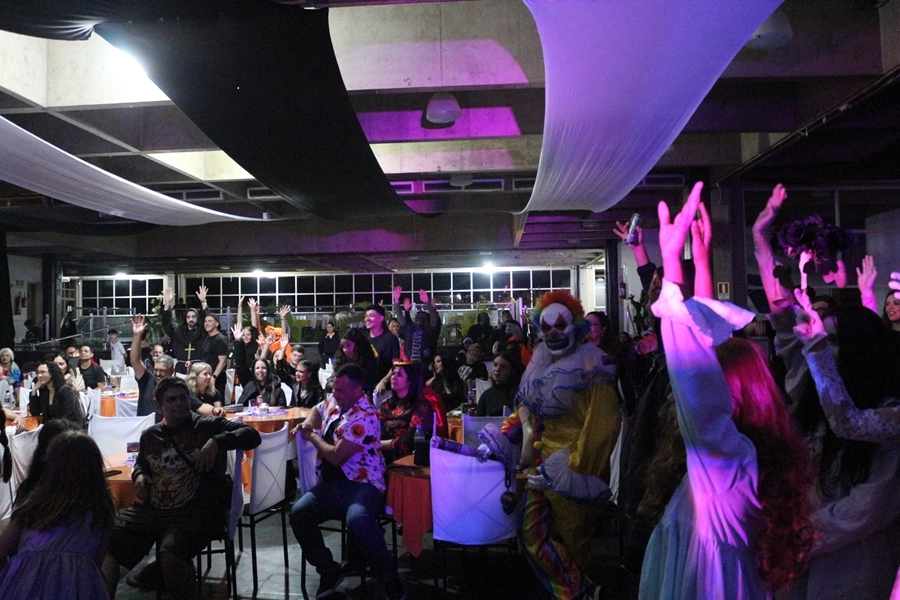 Festa à fantasia Halloween – 18/10/2025