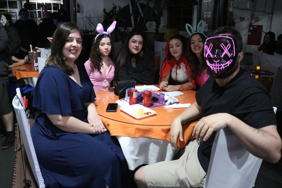 Festa à fantasia Halloween – 18/10/2025