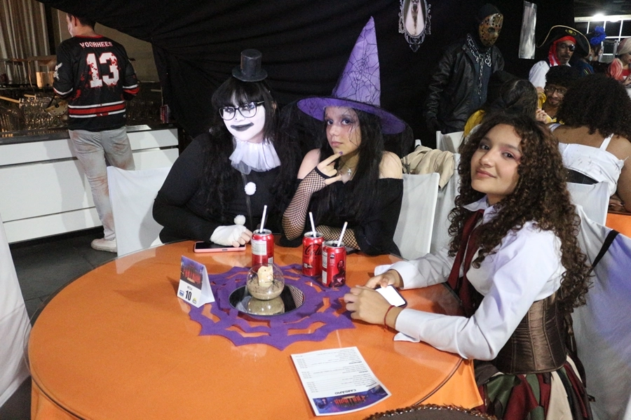 Festa à fantasia Halloween – 18/10/2025