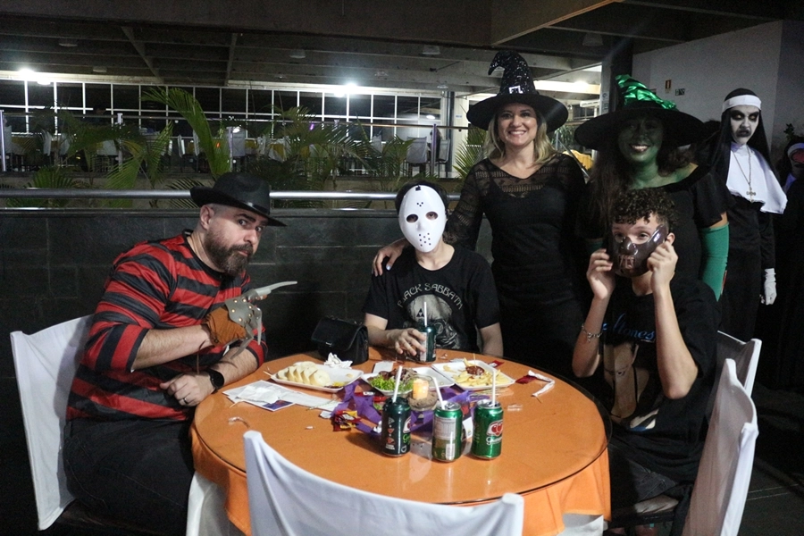 Festa à fantasia Halloween – 18/10/2025