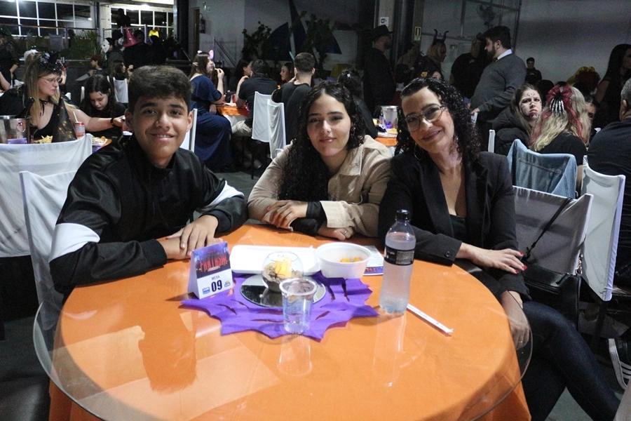 Festa à fantasia Halloween – 18/10/2025