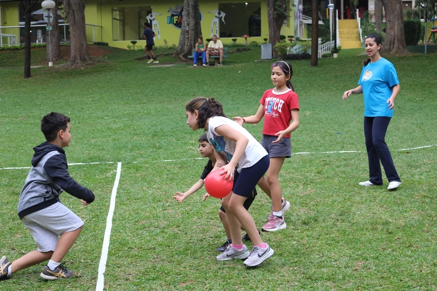 Recreação na AABB com o Projeto Sorria – 04 e 05/10/2025