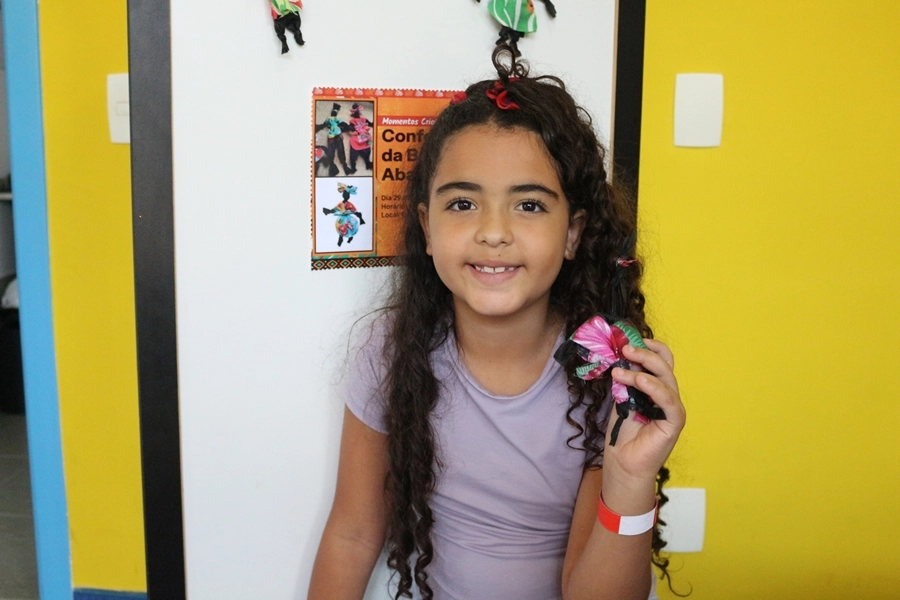 Momentos Criativos – Confecção da Boneca Abayomi – 29/11/2025