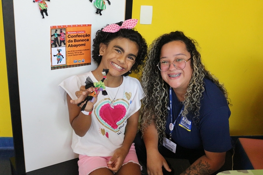 Momentos Criativos – Confecção da Boneca Abayomi – 29/11/2025