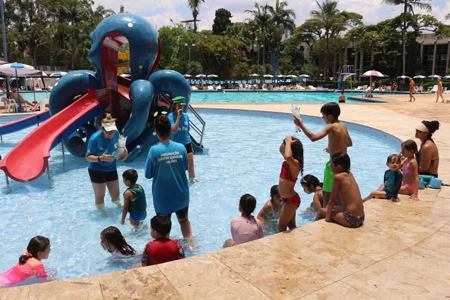 Recreação na AABB com o Projeto Sorria – 06 e 07/12/2025